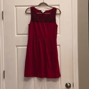 Lightweight, lace detail dress